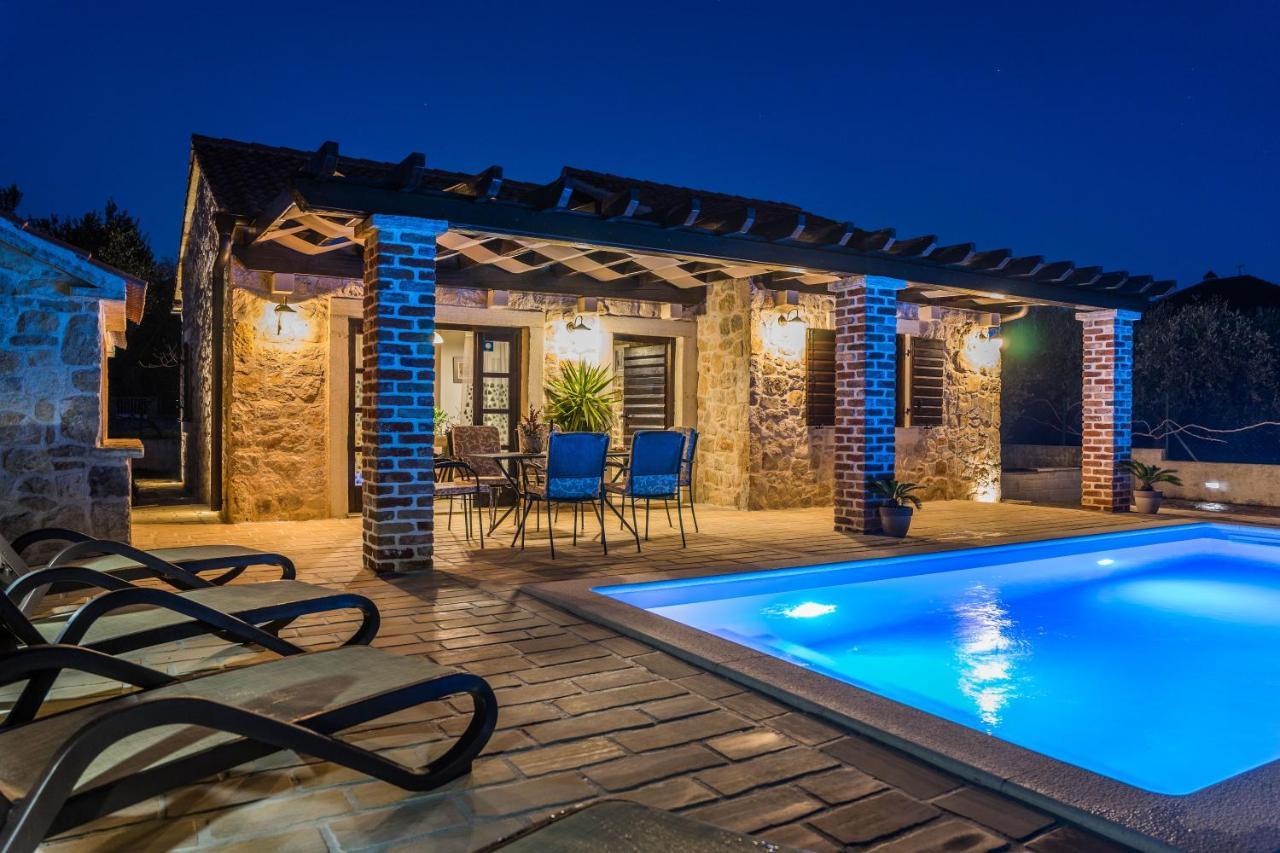 Holiday Home Sandra Sukošan Esterno foto