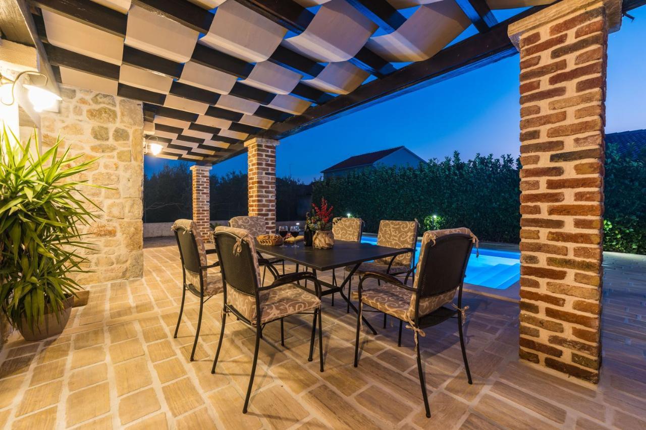 Holiday Home Sandra Sukošan Esterno foto