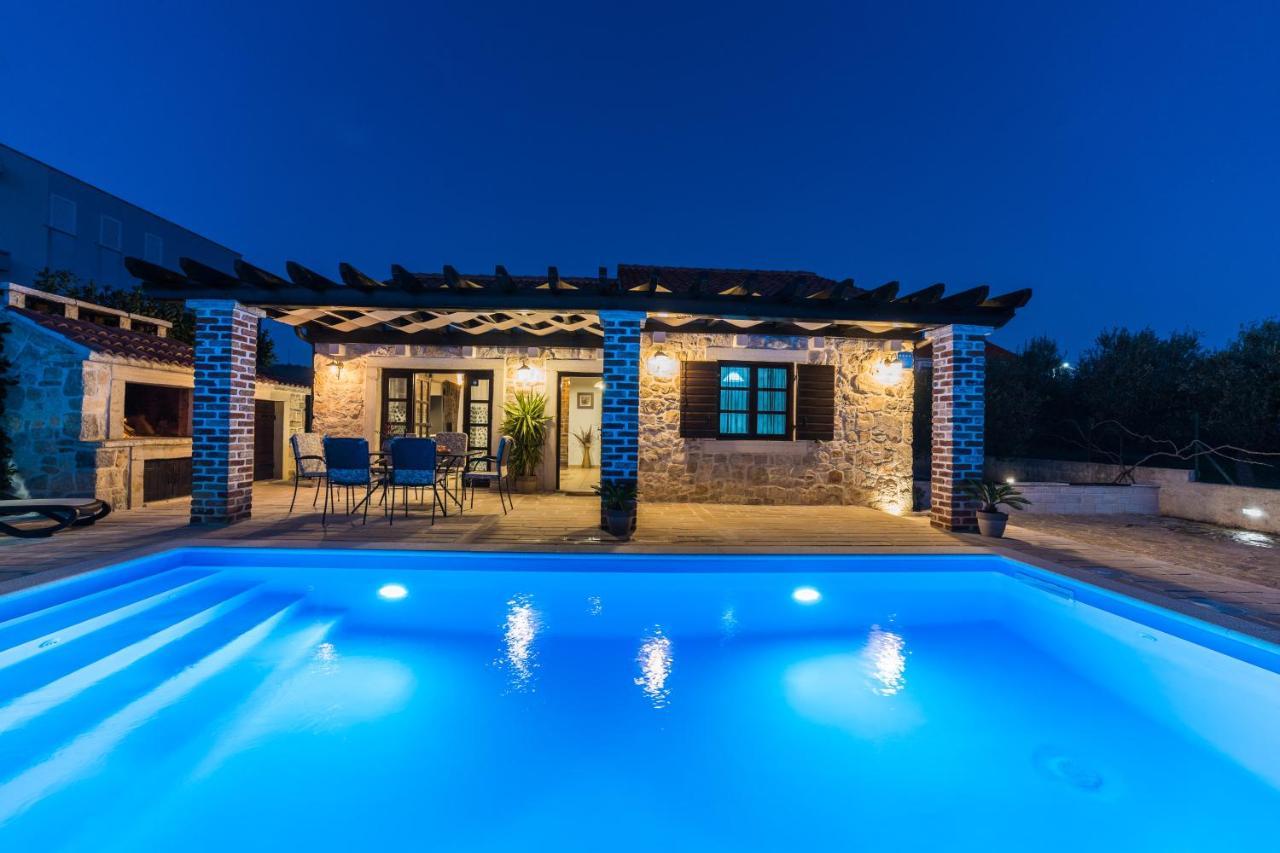Holiday Home Sandra Sukošan Esterno foto
